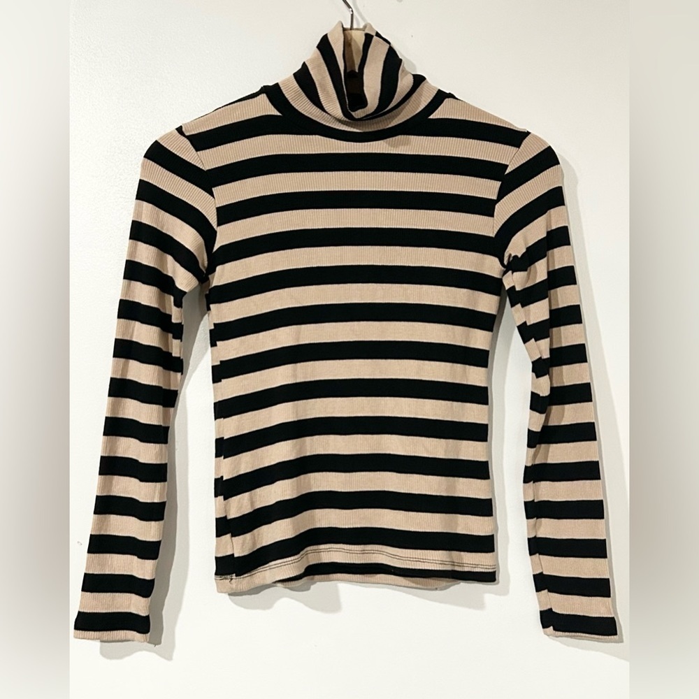 Oak + Fort Striped Rib Turtleneck Long Sleeve Top Black Tan OS